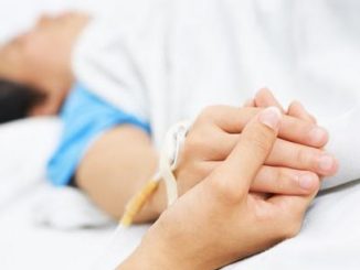 Doa menjenguk orang sakit sesuai sunnah