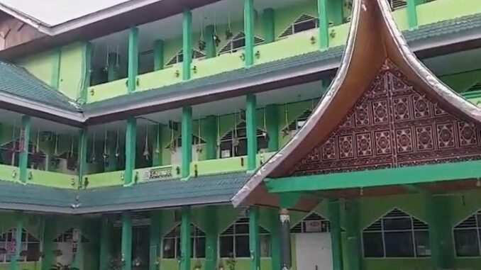 Keren! Inilah 8 Pondok Pesantren Unggulan di Provinsi Sumatera Barat yang Menjadi Pilihan Utama