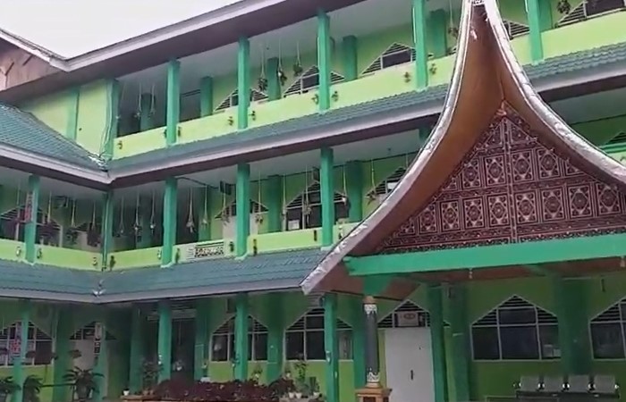 Keren! Inilah 8 Pondok Pesantren Unggulan di Provinsi Sumatera Barat yang Menjadi Pilihan Utama