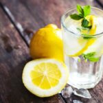 Keajaiban Tersembunyi: Manfaat Minum Air Lemon Setiap Hari Terungkap!