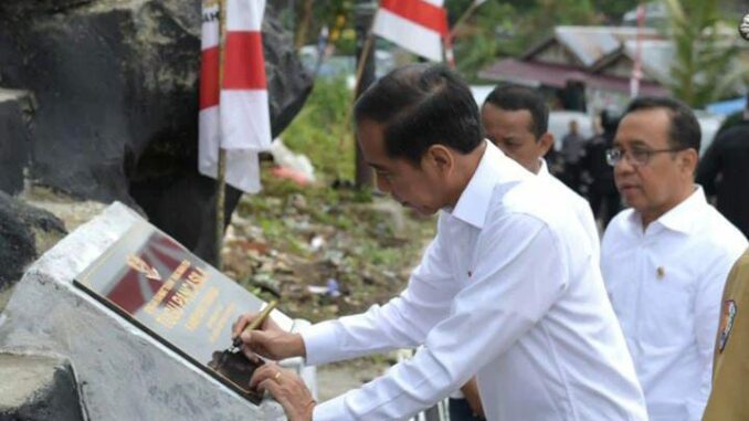 Jokowi Cetak Sejarah: Prasasti Tugu Pancasila Tanama, Fakfak, Papua Barat