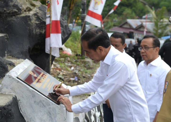 Jokowi Cetak Sejarah: Prasasti Tugu Pancasila Tanama, Fakfak, Papua Barat