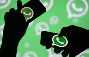 cara mengatasi whatsapp keluar sendiri