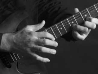 gitaris terbaik dunia