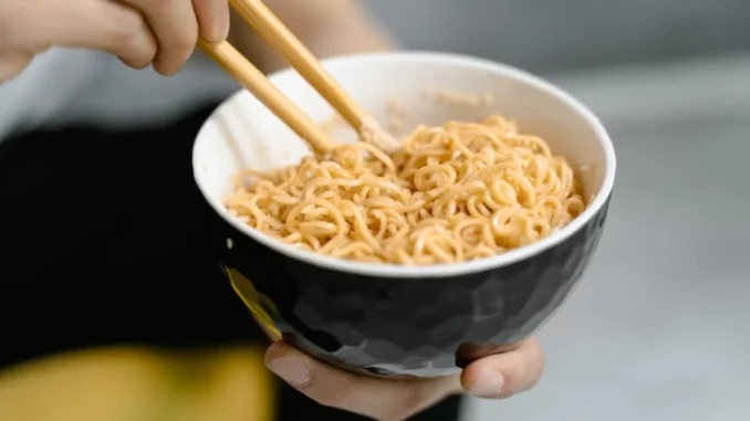 orang jepang sehat makan mie orang jepang sehat makan mie