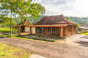 rumah adat sunda