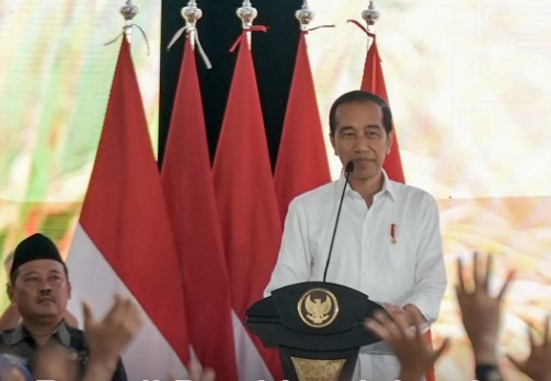 Rahasia Kesejahteraan! Jokowi Resmi Teken Kenaikan Gaji PNS Dan TNI 8%