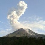 Live Update: Amukan Gunung Merapi Tak Terduga Guncang Pulau Jawa