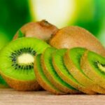 Rahasia Cantik Alami: Manfaat Luar Biasa Buah Kiwi untuk Kulit Anda!