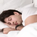 Arti Larangan Tidur di Depan Pintu: Mitos dan Penjelasan Logis