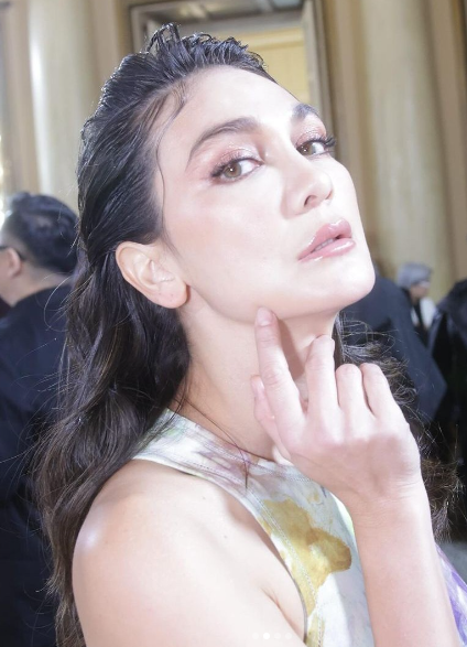 Penampilan Luna Maya jadi Sorotan Bak Model Internasional Saat Menghadiri Milan Fashion Week!