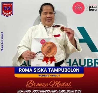 Roma Siska Tampubolon Sabet Medali