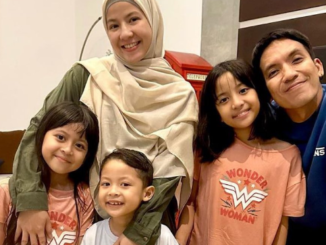 Desta Masuk Rumah Sakit, Natasha Rizky dan Anak-Anaknya Datang Menjenguk